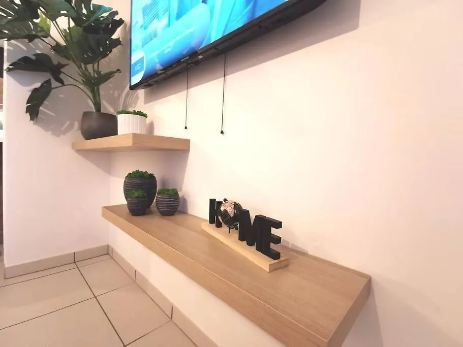 Apartment Ground Floor Close To Geneva Ornex